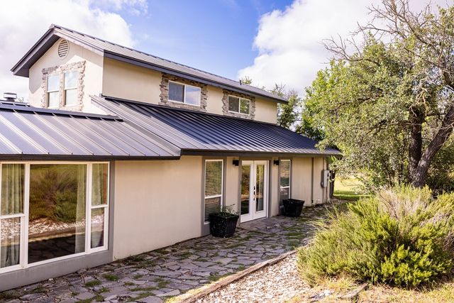 193 Doris Dr, Kerrville, TX 78028