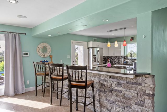 193 Doris Dr, Kerrville, TX 78028