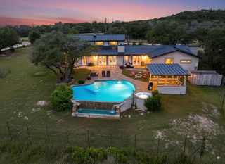 193 Doris Dr, Kerrville, TX 78028