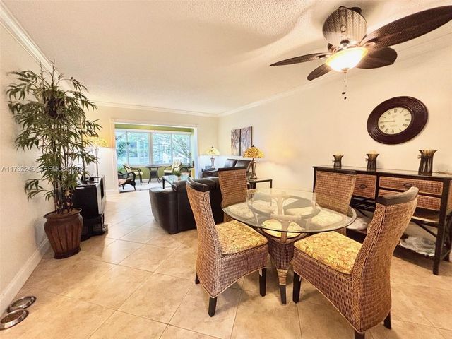 4806 NW 36th Street 501, Lauderdale Lakes, FL 33319