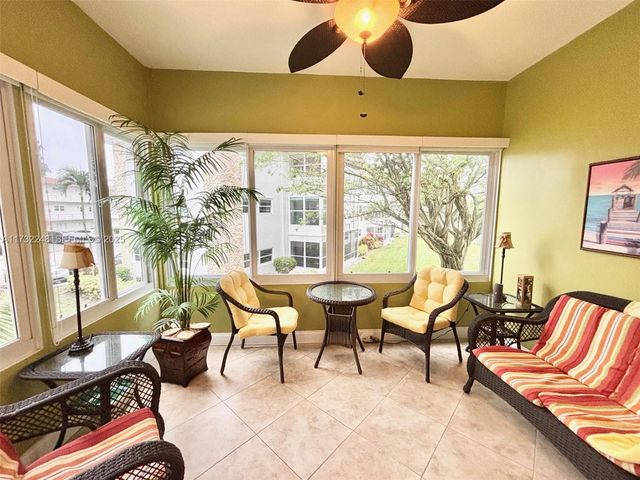 4806 NW 36th Street 501, Lauderdale Lakes, FL 33319