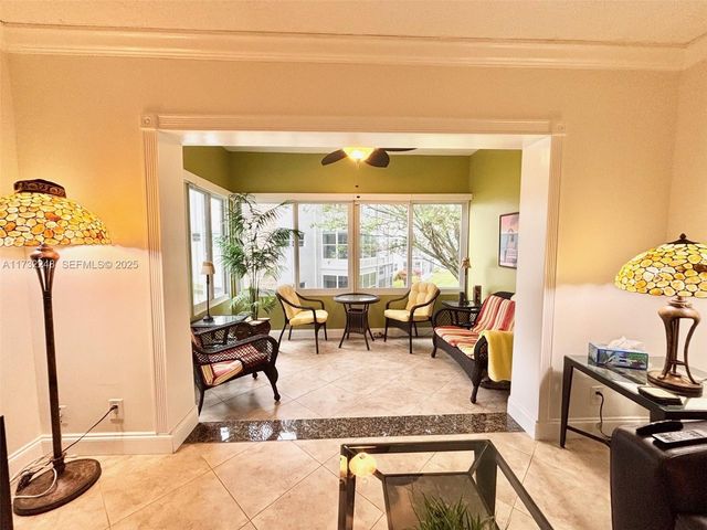 4806 NW 36th Street 501, Lauderdale Lakes, FL 33319