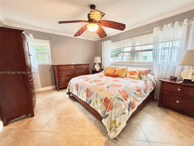 4806 NW 36th Street 501, Lauderdale Lakes, FL 33319