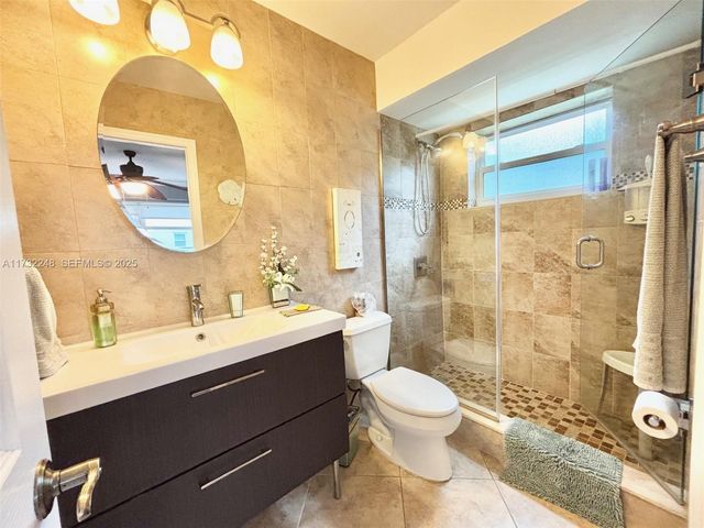 4806 NW 36th Street 501, Lauderdale Lakes, FL 33319