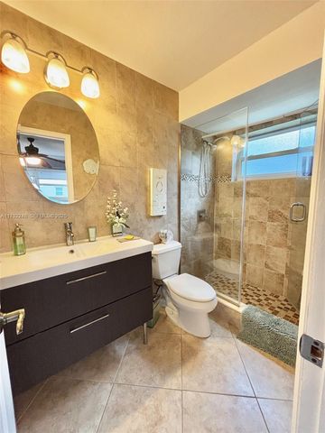 4806 NW 36th Street 501, Lauderdale Lakes, FL 33319