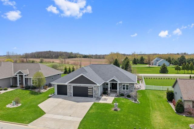 3492 MAYAPPLE DRIVE, Green Bay, WI 54311