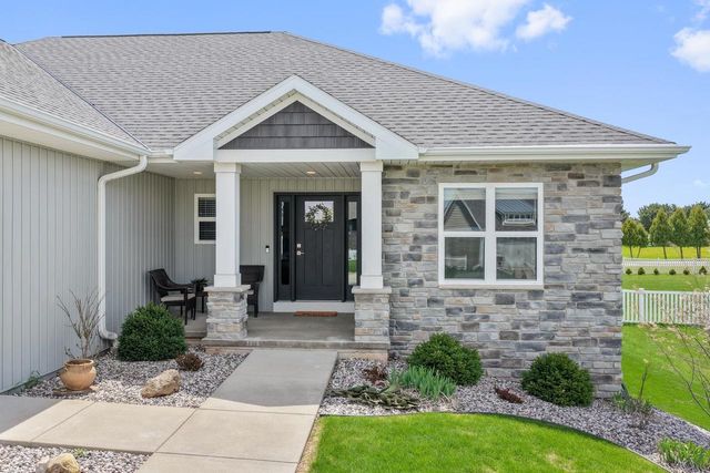 3492 MAYAPPLE DRIVE, Green Bay, WI 54311