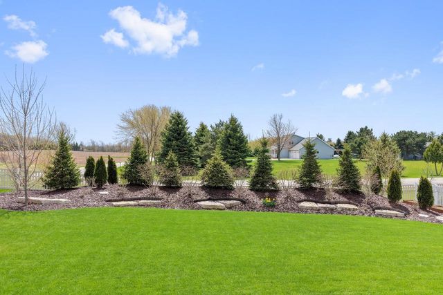3492 MAYAPPLE DRIVE, Green Bay, WI 54311