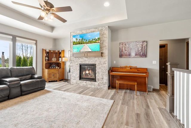3492 MAYAPPLE DRIVE, Green Bay, WI 54311