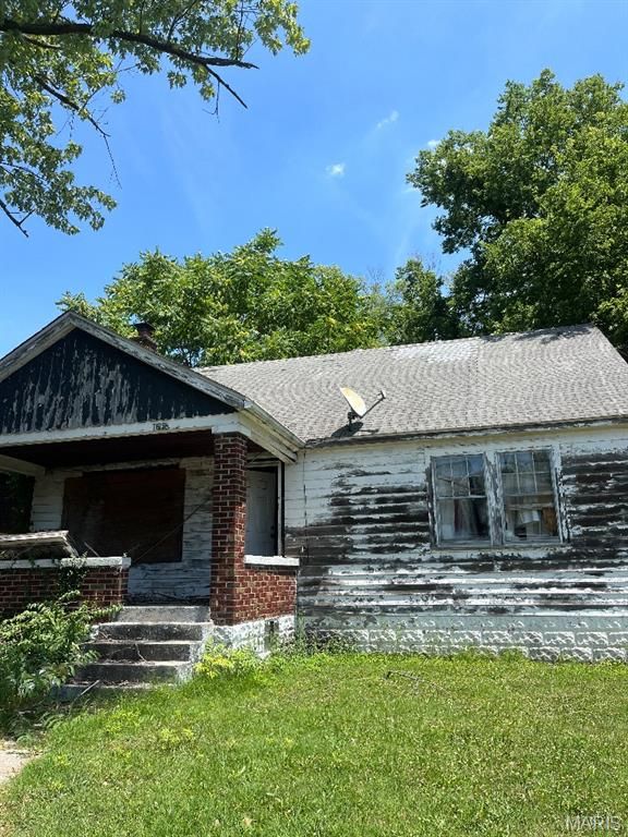 1618 N 42nd Street, East St Louis, IL 62204