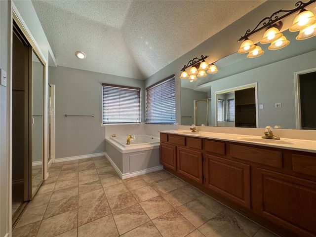 2124 Liverpool Drive, Plano, TX 75025