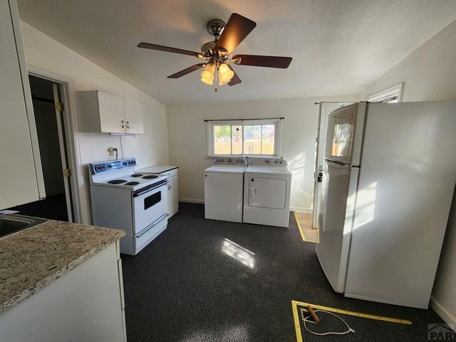 623 E 10th St, Pueblo, CO 81001