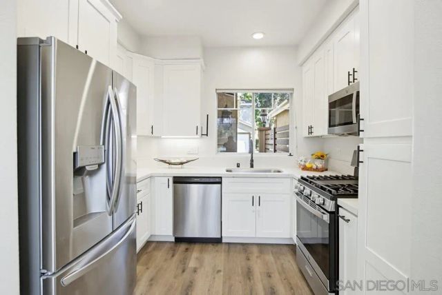 12466 Ruette Alliante, San Diego, CA 92130