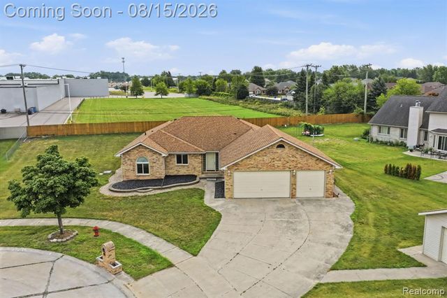 15690 Deepwood Court, Fraser, MI 48026