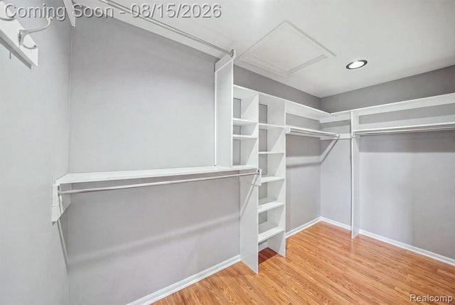 15690 Deepwood Court, Fraser, MI 48026