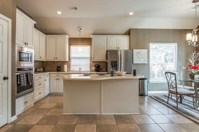 4636 Skyline Drive, Flower Mound, TX 75028