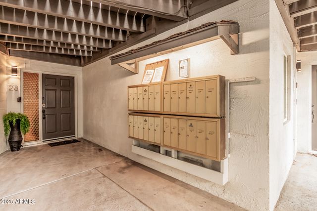 6240 N 16TH Street 46, Phoenix, AZ 85016