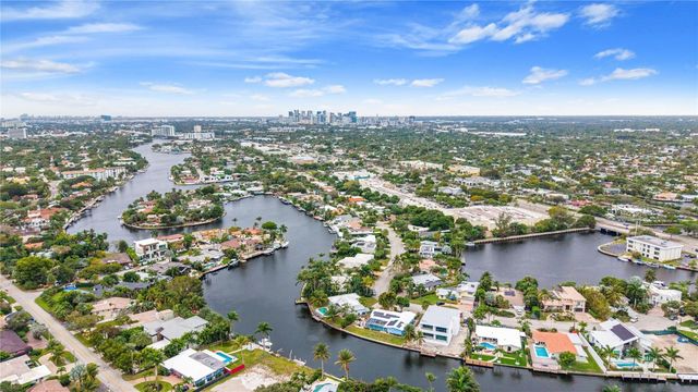 2464 NE 22nd Terrace, Fort Lauderdale, FL 33305