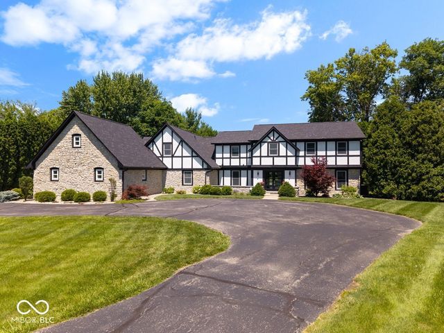 5720 N Sugar Hills Drive, Greenfield, IN 46140