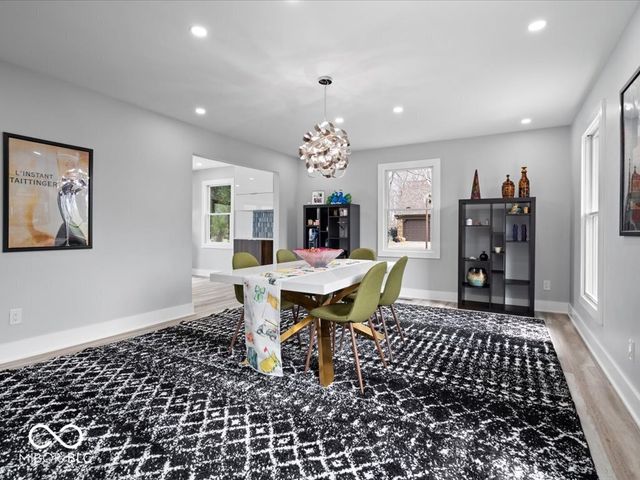 5720 N Sugar Hills Drive, Greenfield, IN 46140