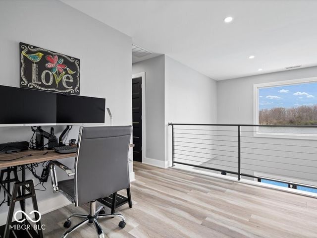 5720 N Sugar Hills Drive, Greenfield, IN 46140