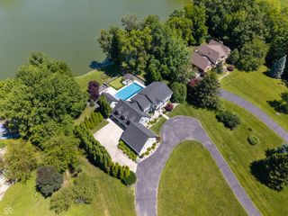 5720 N Sugar Hills Drive, Greenfield, IN 46140