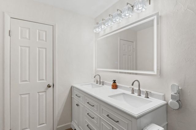 16088 SE Johnson Street, Blountstown, FL 32424