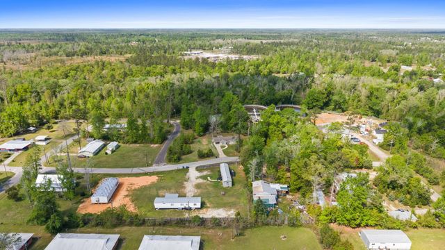 16088 SE Johnson Street, Blountstown, FL 32424