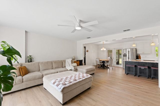 16088 SE Johnson Street, Blountstown, FL 32424