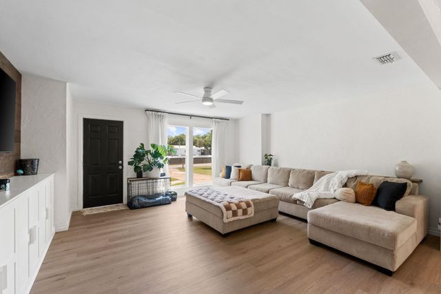 16088 SE Johnson Street, Blountstown, FL 32424