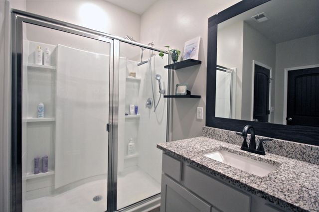 1169 Barry Baker Ln, White House, TN 37188