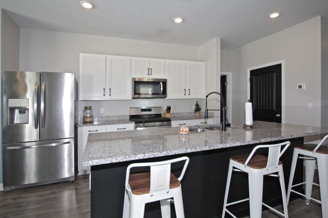 1169 Barry Baker Ln, White House, TN 37188