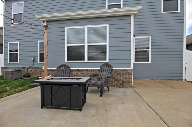 1169 Barry Baker Ln, White House, TN 37188