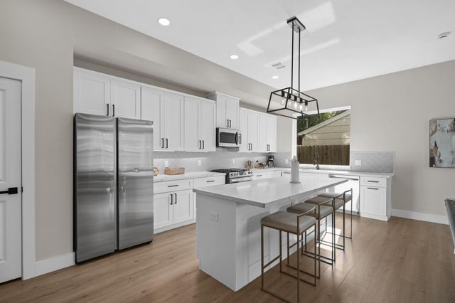 6835 Weston Street A, Houston, TX 77021
