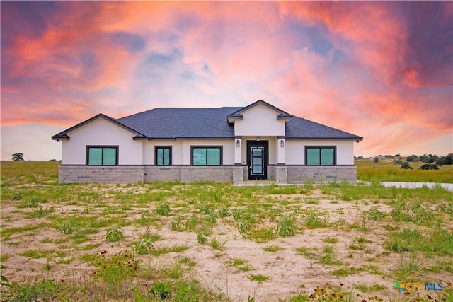 792 Lake Valley Drive, La Vernia, TX 78121
