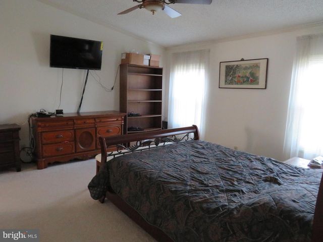 505 GOLDENROD XING W, New Hope, PA 18938