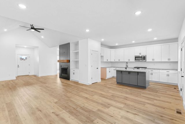 1436 N Carter Way, Republic, MO 65738