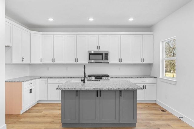 1436 N Carter Way, Republic, MO 65738