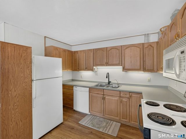 322 Lakeside Drive, Lebanon, CT 06249