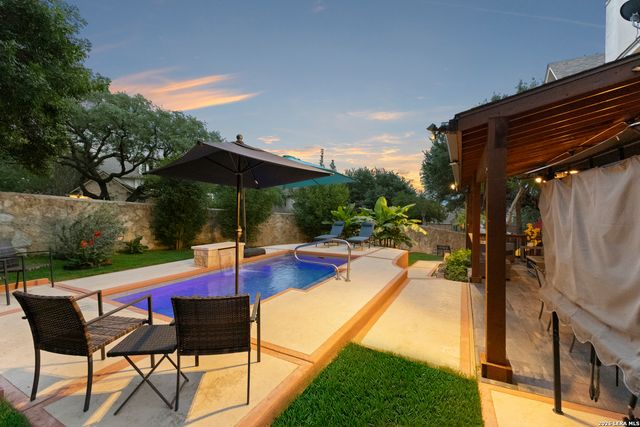 1303 Charlisas Way, San Antonio, TX 78216