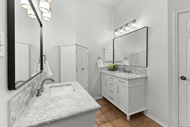 1303 Charlisas Way, San Antonio, TX 78216