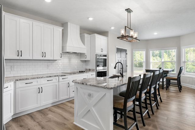 1387 Southside Rd, Southside, TN 37171