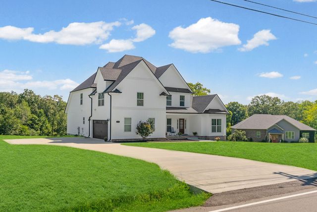 1387 Southside Rd, Southside, TN 37171