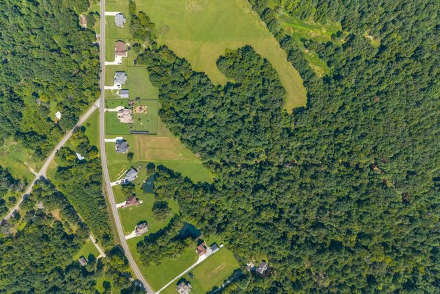 1387 Southside Rd, Southside, TN 37171