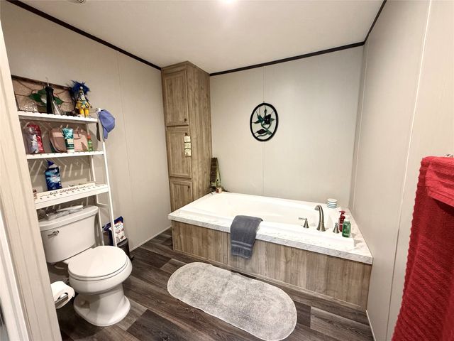 8750 Pinehaven Drive, Keithville, LA 71047
