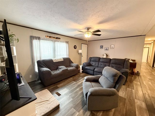 8750 Pinehaven Drive, Keithville, LA 71047