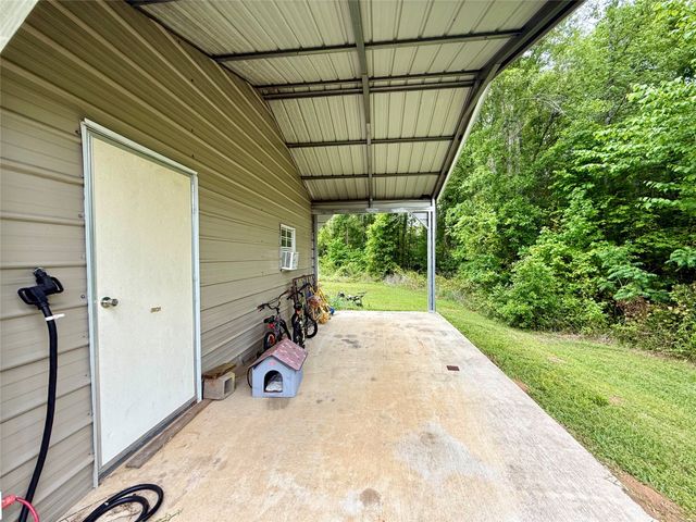 8750 Pinehaven Drive, Keithville, LA 71047