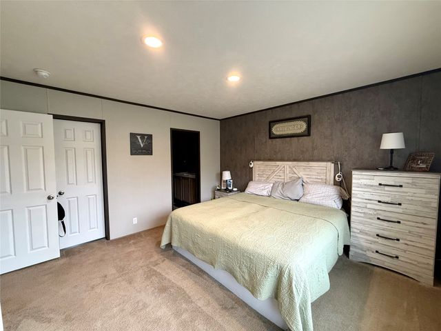 8750 Pinehaven Drive, Keithville, LA 71047