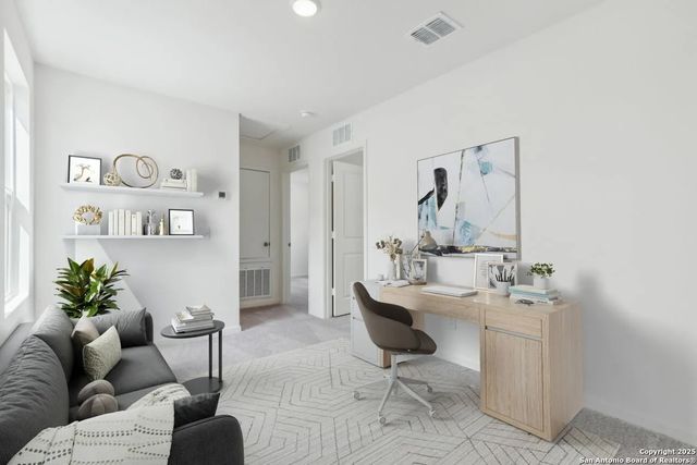 10621 Tufted Court, Adkins, TX 78101