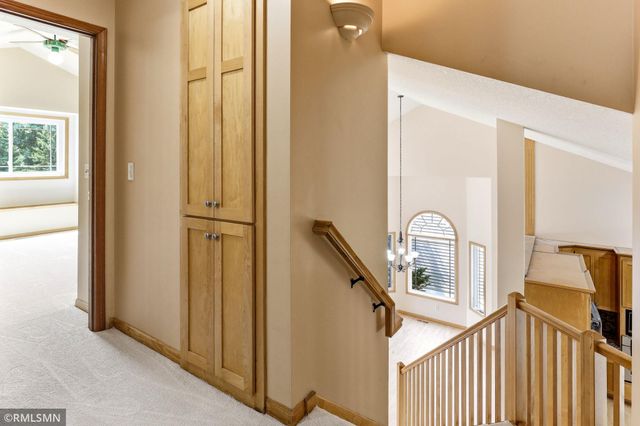 6911 Cambridge Road, Shakopee, MN 55379